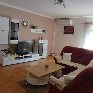  Apartment Eva